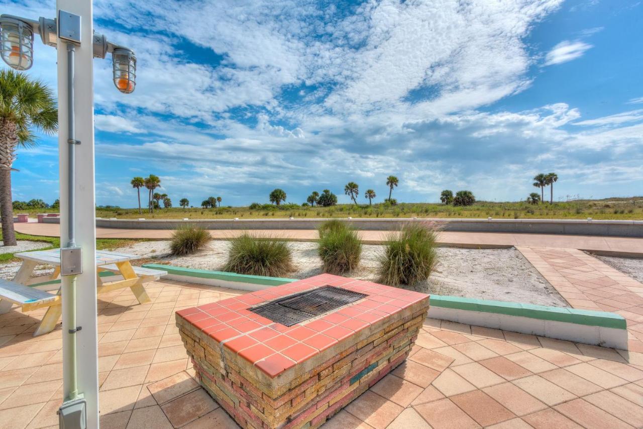 Tropic Terrace #16 - Beachfront Rental Apts St. Pete Beach Exteriör bild